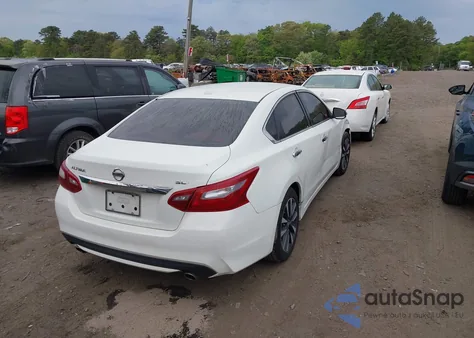 2018 Nissan Altima 2.5 Sl из США, поврежденный, VIN 1N4AL3AP3JC165779